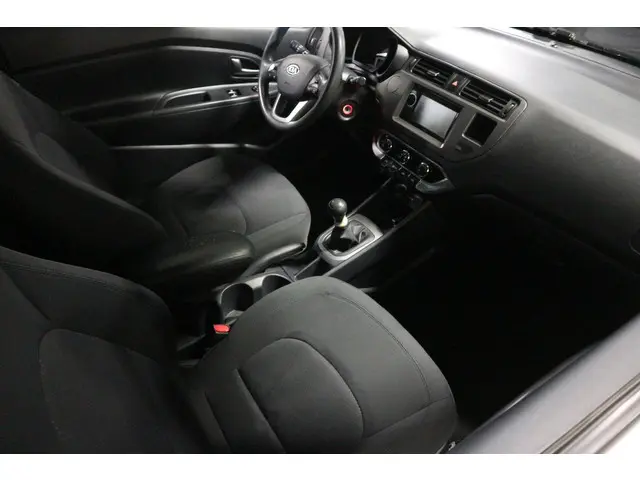Kia Rio 2