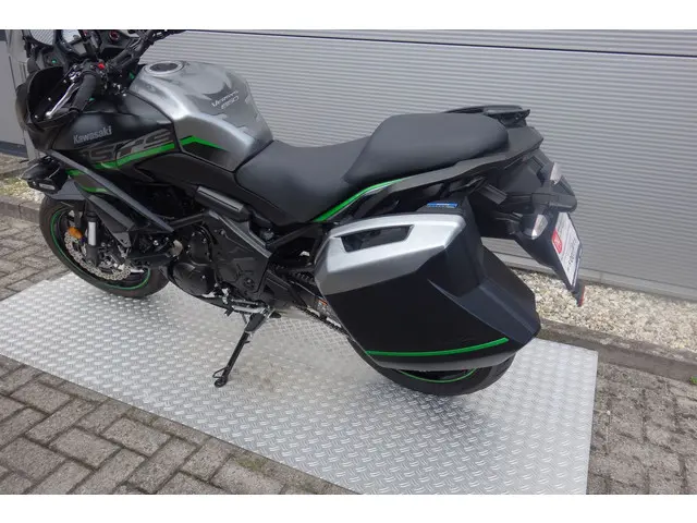 Kawasaki Versys 650 GRAND TOURER 2019 Benzine 16