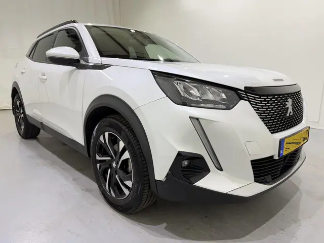 Peugeot 2008 1.2 Blue Lease Allure 2021 Benzine