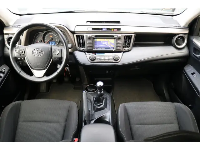 Toyota RAV4 2.0 Dynamic 4WD, Trekhaak 2013 Benzine 2