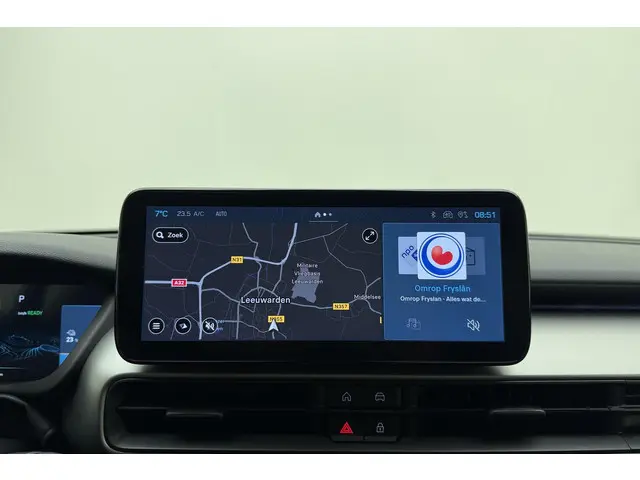 Jeep Avenger Summit 54 kWh 2024 Elektrisch 21