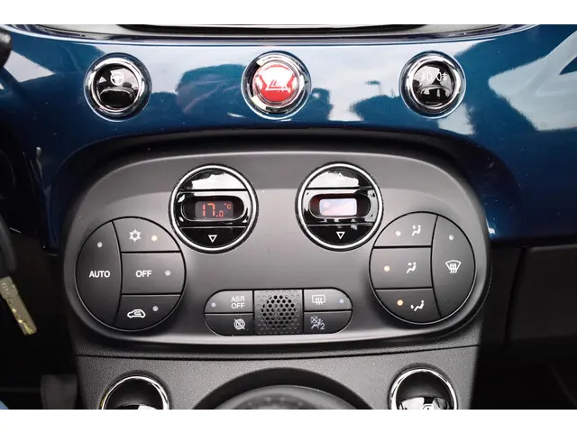 Fiat 500C 1.0 Hybrid Dolcevita 2024 Benzine 15