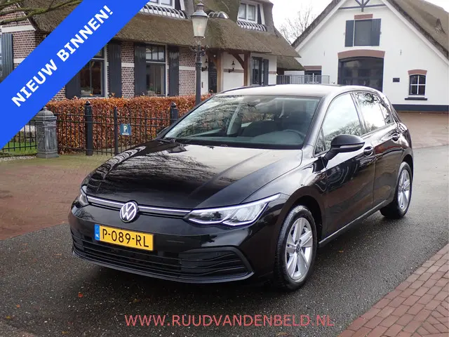 Volkswagen Golf 1.0TSI Life 2022 Benzine