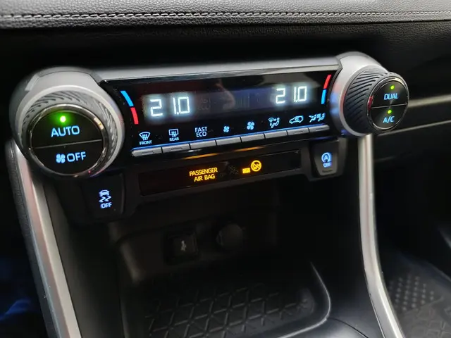Toyota RAV4 2.0 VVT-iE Dynamic 2021 Benzine 25
