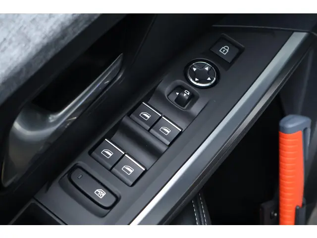 Peugeot e-3008 GT Avantage 210 73 kWh 2025 Elektrisch 34