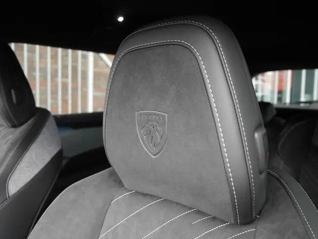 Peugeot e-5008 GT Avantage 73 kWh 2025 Elektrisch 45