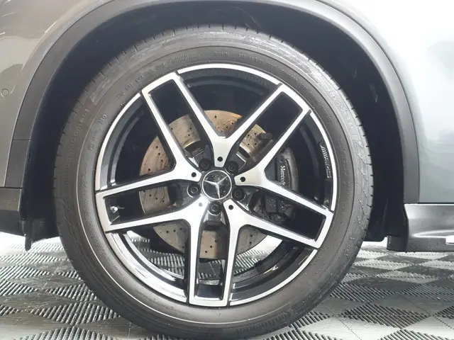 Mercedes-Benz GLE 43 AMG 4MATIC 2017 Benzine 32