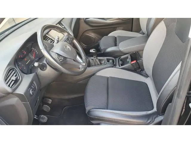Opel Grandland X 1.2 Turbo Business + 2019 Benzine 20