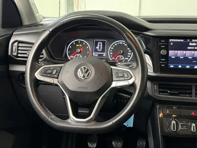 Volkswagen T-Cross 1.0 TSI Life 2020 Benzine 35