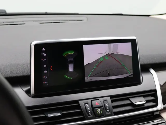 BMW 2 Serie Active Tourer 218i 2020 Benzine 30