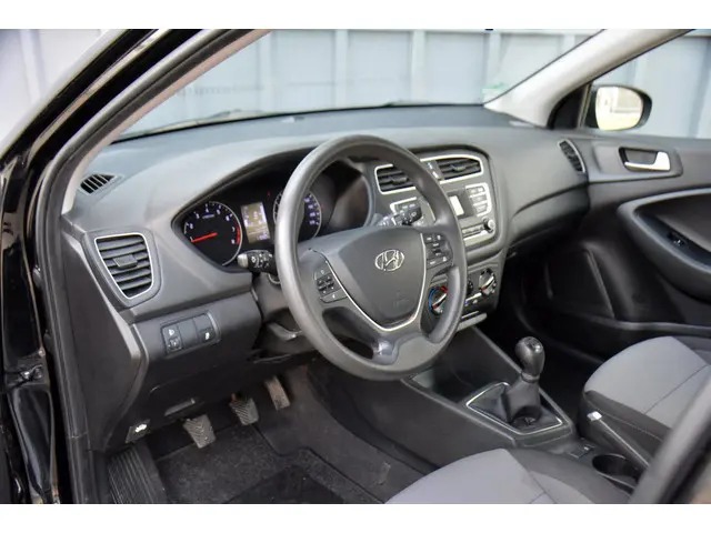 Hyundai i20 1.2 LP i-Drive Cool 2019 Benzine 5