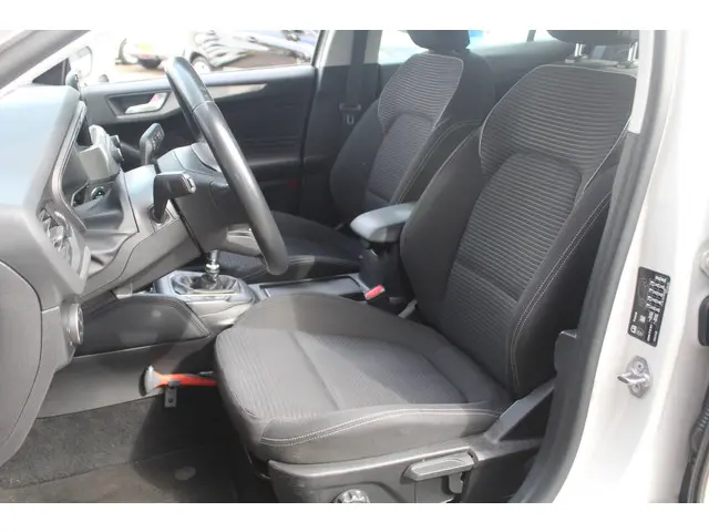 Ford Focus 1.0 EcoBoost Titanium Business 2019 Benzine 5