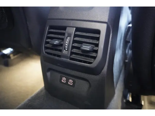 BMW 1 Serie 116d Corporate Executive 2020 Diesel 32