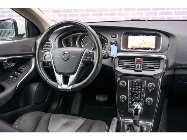 Volvo V40 T2 Polar+ Automaat 2019 Benzine 21