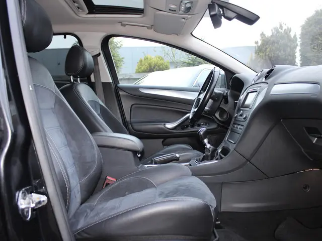 Ford Mondeo 1.6 EcoBoost Platinum 2013 Benzine 21