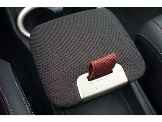 MINI Countryman JCW ALL4 2025 Benzine 12