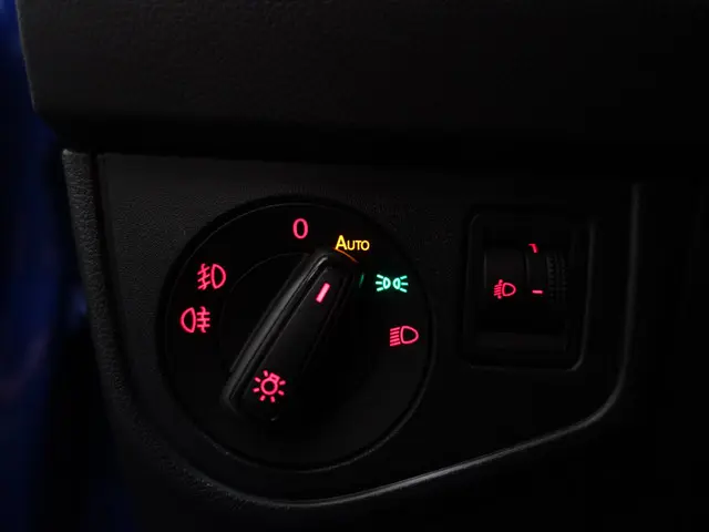 Volkswagen Polo 1.0 TSI Highline+ Aut- 2018 Benzine 21