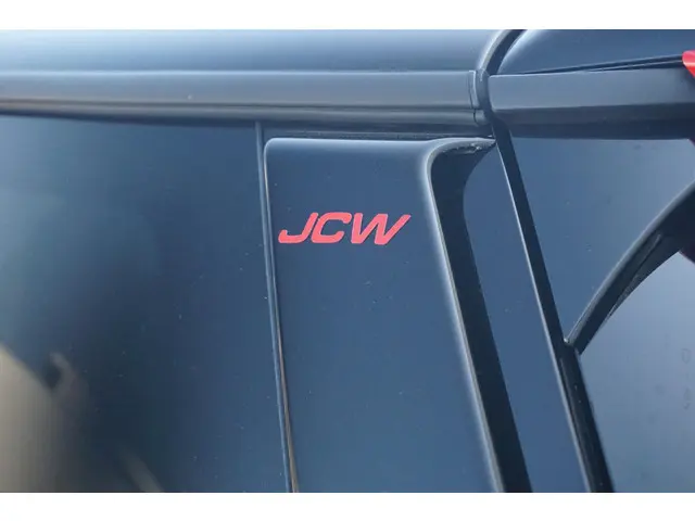 MINI 3-Deurs Cooper C 2024 Benzine 11