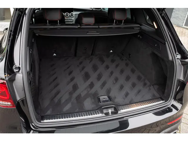 Mercedes-Benz GLC AMG 43 4MATIC Premium 2019 Benzine 61