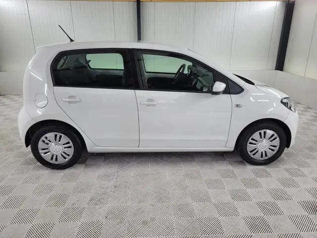 Volkswagen up! 1.0 move up! BlueMotion 2014 Benzine 5