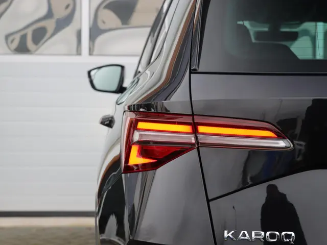 Škoda Karoq 1.0 TSI Ambition | Top Staat!! 2023 Benzine 42