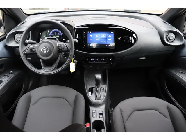 Toyota Aygo X Hybrid 115 Play, 2026 Hybride Benzine 23