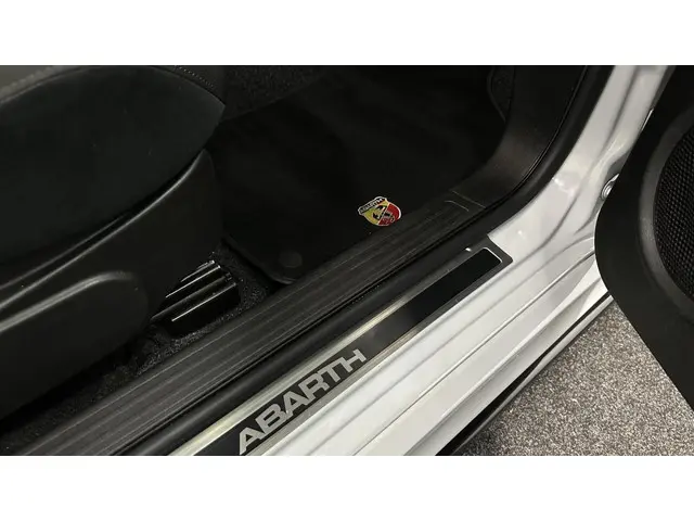 Fiat 500 1.4 T-Jet Abarth 595 2017 Benzine 15