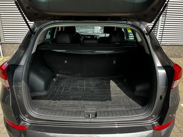 Hyundai Tucson 1.6 GDi Premium 2018 Benzine 25
