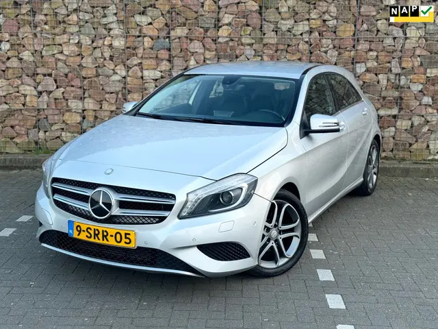 Mercedes-Benz A-Klasse 180 4U3 2013 Benzine