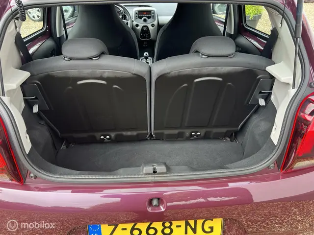 Peugeot 108 1.0 VTi Allure TOP! 2015 Benzine 12