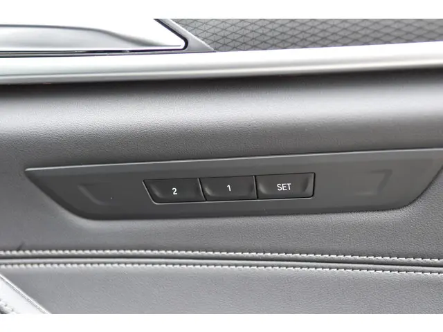 BMW 5 Serie 530i High Executive 2021 Benzine 45