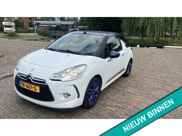 Citroën DS3 Cabrio 1.2 VTi Chic 2013 Benzine 4