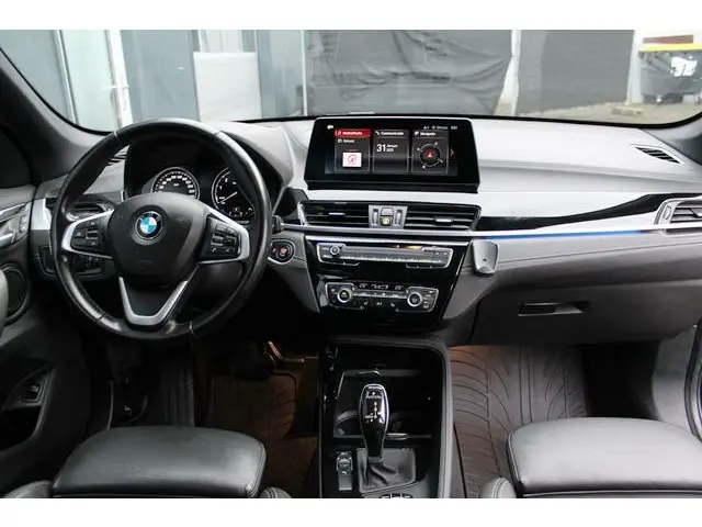 BMW X1 sDrive20i VDL Nedcar Edition 2020 2020 Benzine 9
