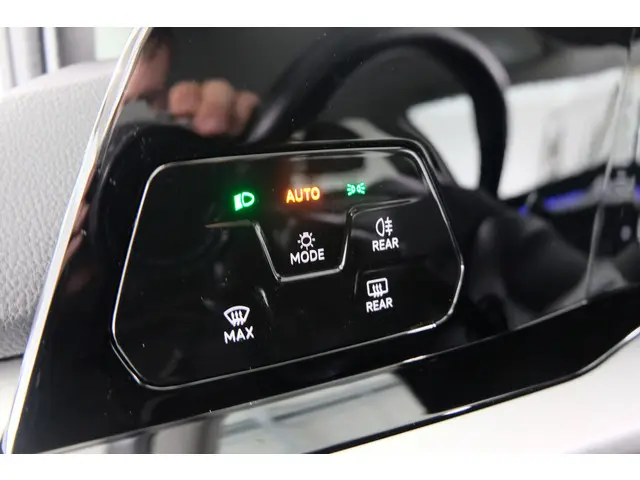 Volkswagen Golf 1.5 TSI Style 2020 Benzine 24