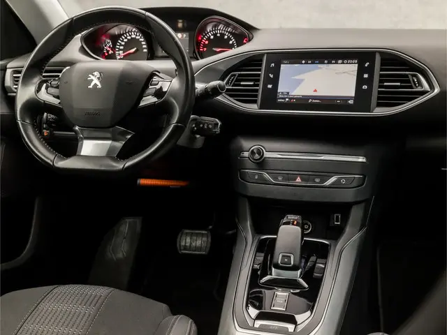 Peugeot 308 SW 1.2 PureTech Sport 2020 Benzine 7