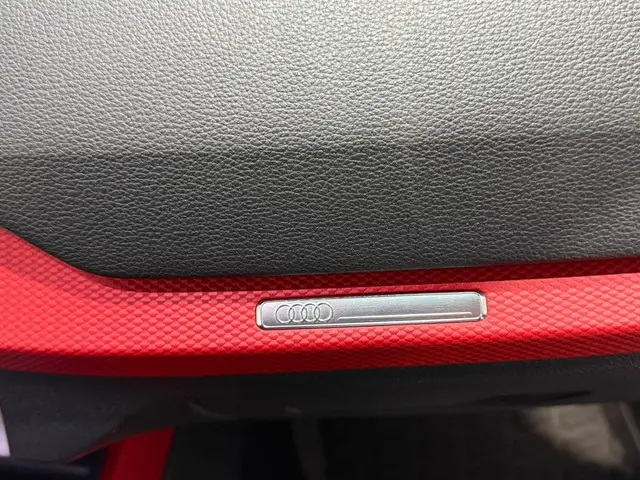 Audi Q2 35 TFSI S Edition S TRONIC 2021 Benzine 16