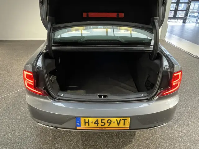 Volvo S90 2.0 T4 Inscription 2020 Benzine 26