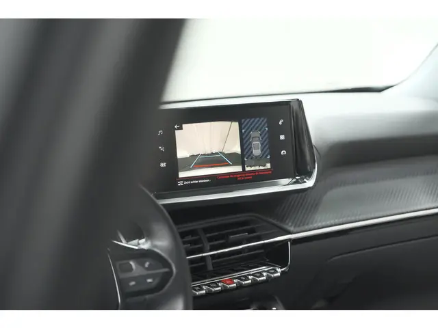 Peugeot 2008 PureTech 130 EAT8 Allure 2021 Benzine 15