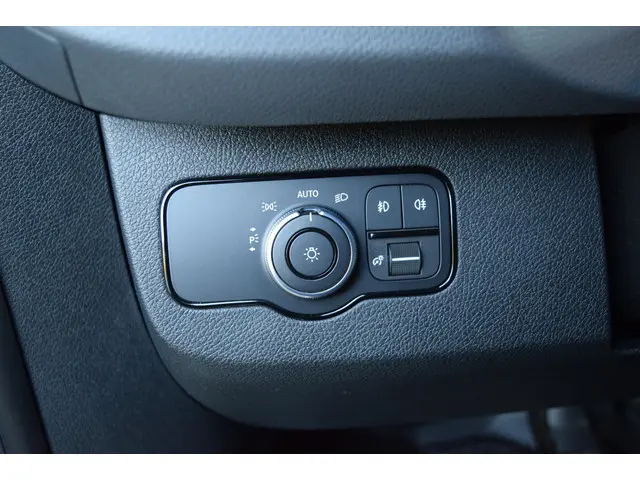 Mercedes-Benz Sprinter 319 3.0 CDI L2H2 2020 Diesel 25