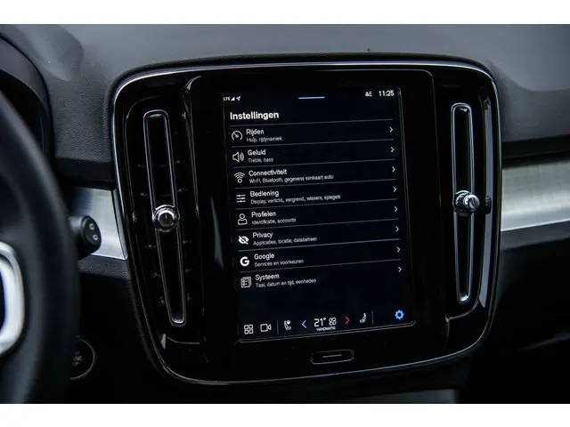 Volvo XC40 2.0 B4 Core 2024 Benzine 19