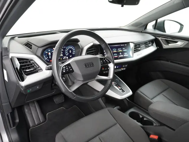 Audi Q4 e-tron 40 Advanced 77 kWh 2021 Elektrisch 16