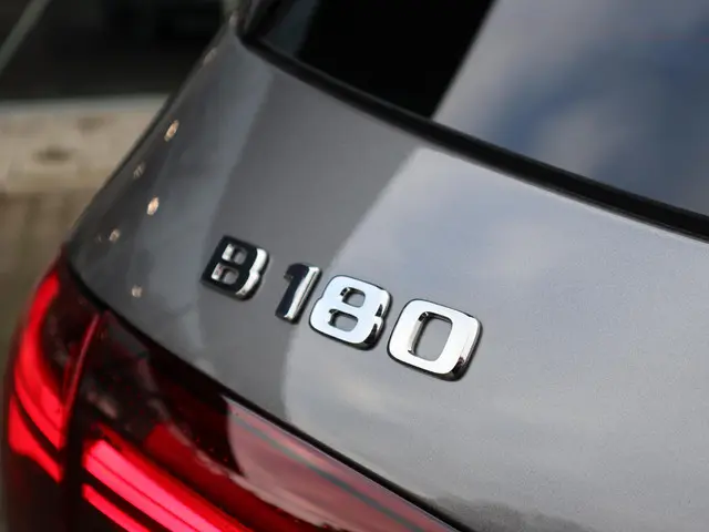 Mercedes-Benz B-Klasse 180 AMG Line 2025 Benzine 9