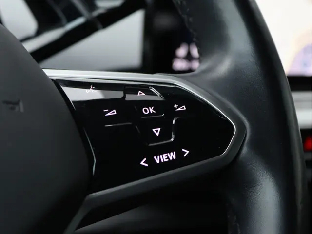 Volkswagen ID.4 First 77 kWh 2020 Elektrisch 40