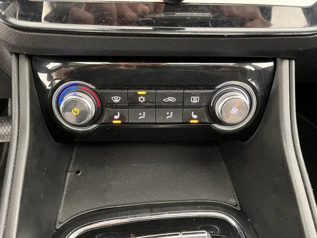 MG ZS EV MG Luxury 45 kWh 2019 Elektrisch 16