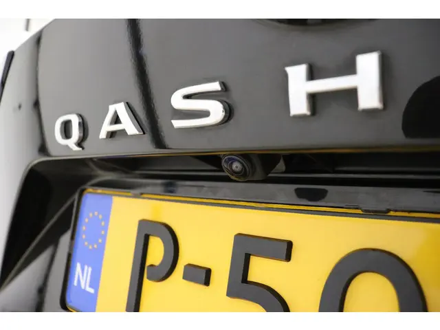 Nissan QASHQAI 1.3 MHEV N-Connecta 2022 Benzine 16