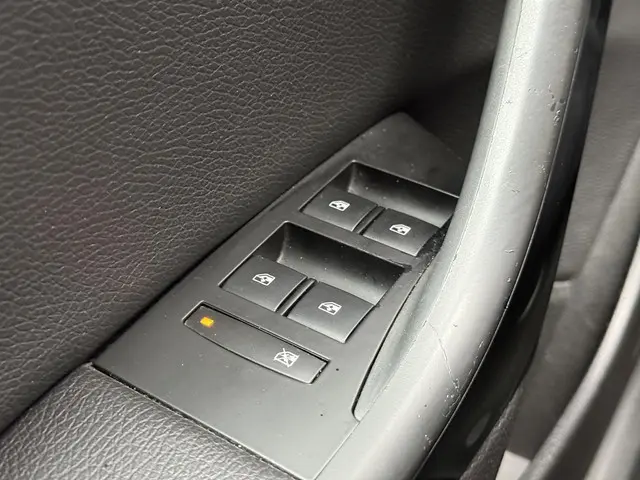 Opel Astra Sports Tourer 1.4 Turbo Sport + 2015 Benzine 26