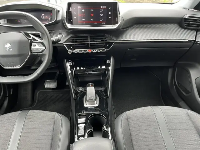 Peugeot 2008 1.2 PureTech Allure Pack 2021 Benzine 77
