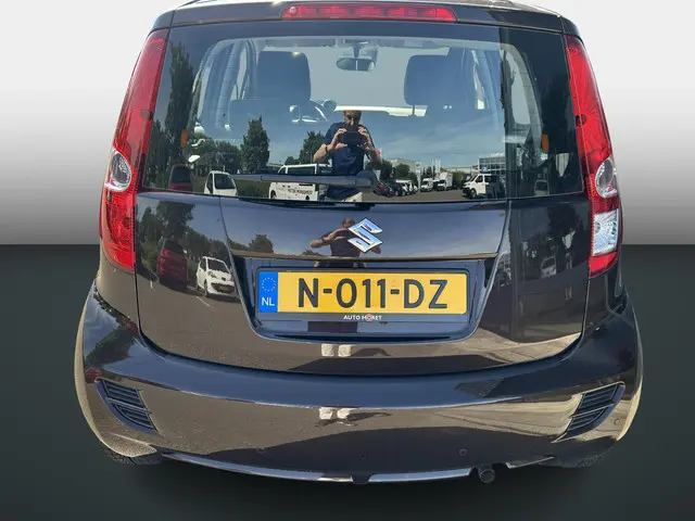 Suzuki Splash 1.2 Exclusive 2013 Benzine 6