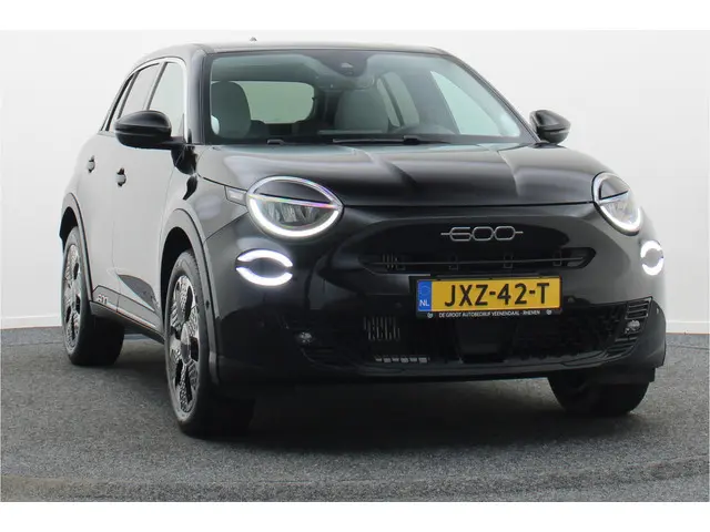 Fiat 600 1.2 Hybrid La Prima 2025 Hybride Benzine 23