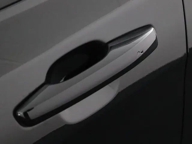 Lynk & Co 01 1.5 More 2025 Hybride Benzine 18